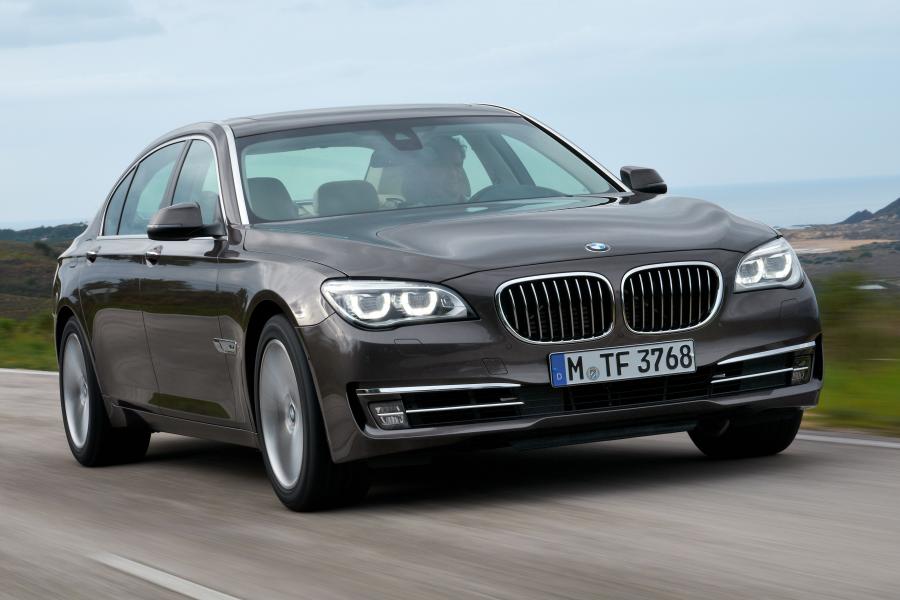  BMW 750iL 2012 года  (фото 1 из 61)